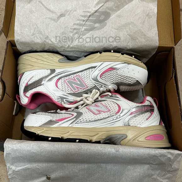 new balance 530 - brand new, never worn - pink and white - M6.5 EU39.5 - Picture 4 of 6